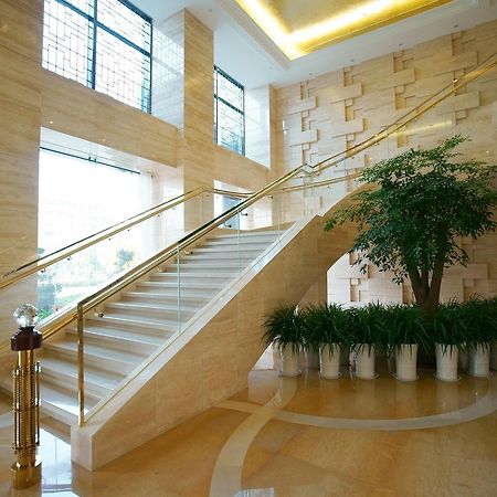 Weihai Long Yue International Hotel Екстериор снимка