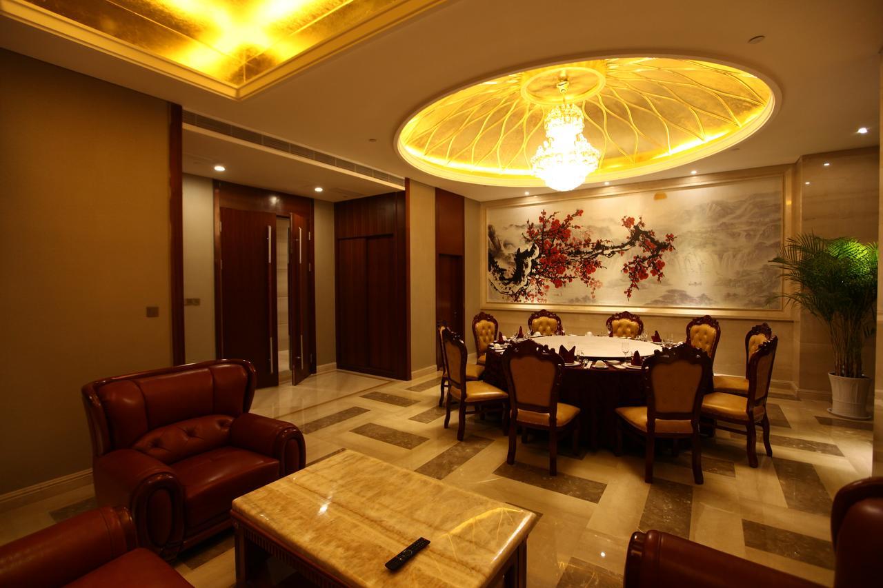 Weihai Long Yue International Hotel Екстериор снимка