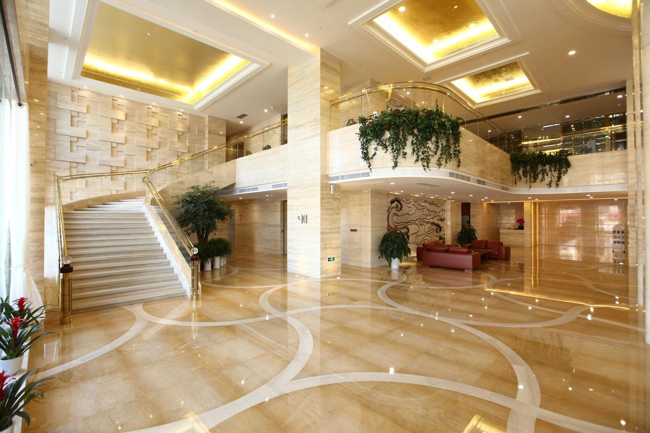 Weihai Long Yue International Hotel Екстериор снимка