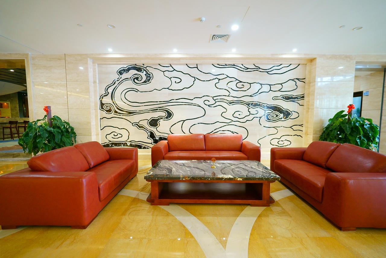 Weihai Long Yue International Hotel Екстериор снимка